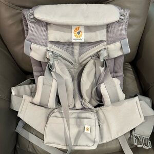 Ergobaby Omni 360